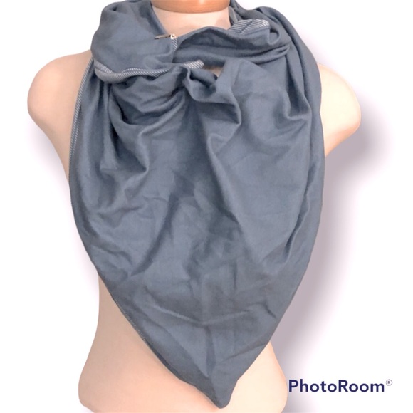 Scarf - Picture 1 of 4